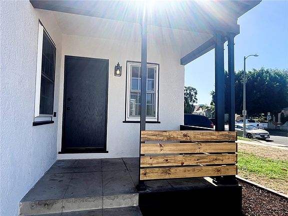 3rd image of 8718 Cimarron St
