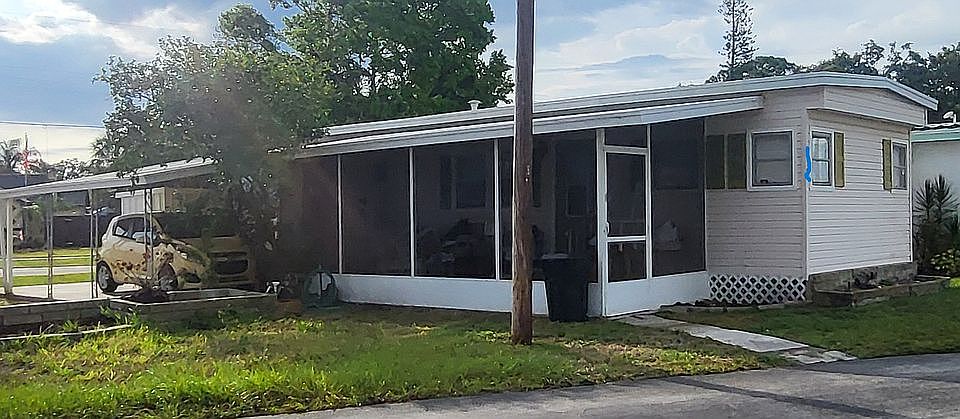 2nd image of 8424 Bay Pines Blvd #86XX