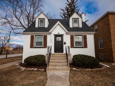 1156 W 102nd St, Chicago, IL, 60643