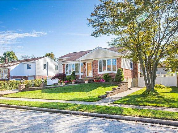 2nd image of 78 Hillary Ln