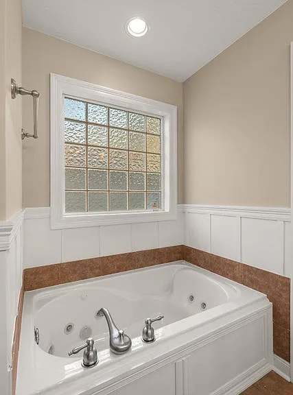 34 Clear Springs Ct — Photo 14