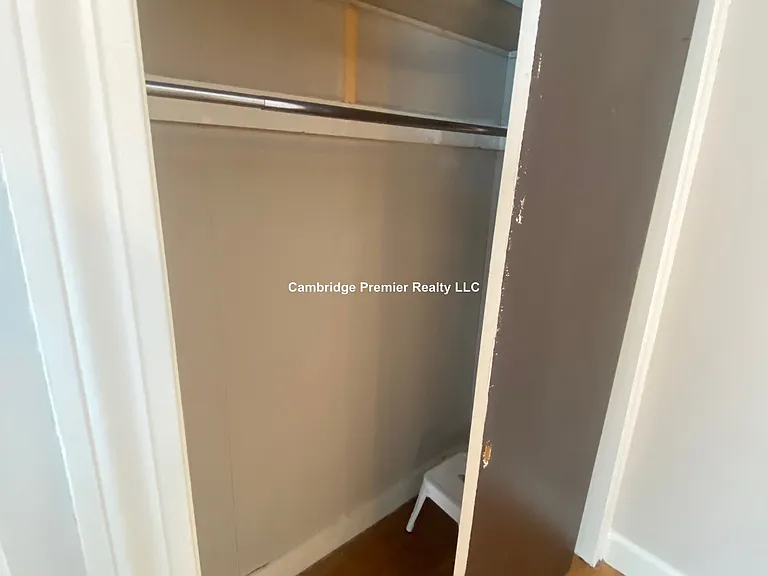 Fairmont St — Photo 15