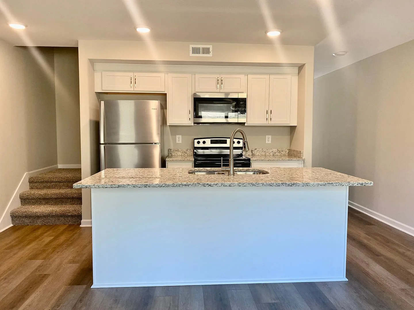 943 Center Rd — Photo 3
