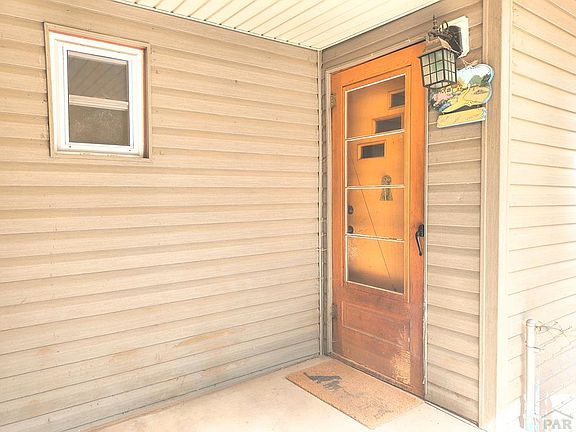 5th image of 8285 Park Rd