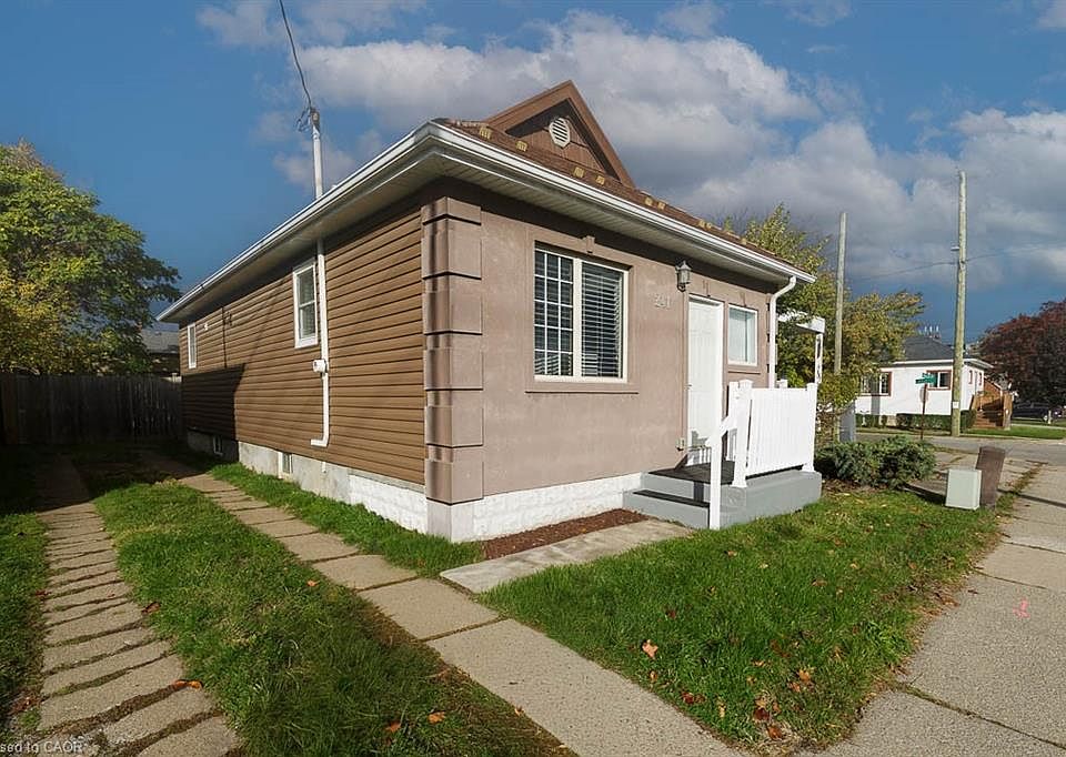 1st image of 241 Vine St