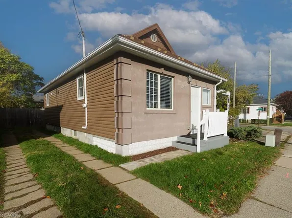 241 Vine St, Saint Catharines, ON L2M 4S9