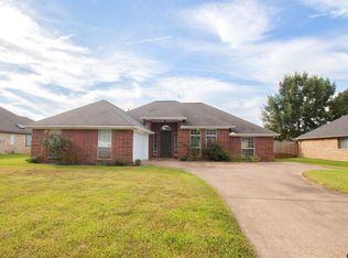 2073 Yasmeen Cir, Flint, TX 75762