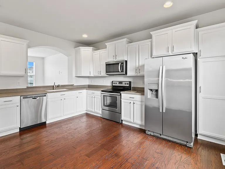 12683 White Chapel Cir — Photo 8