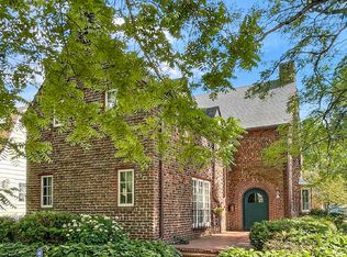 1575 W Stephenson St, Freeport, IL 61032