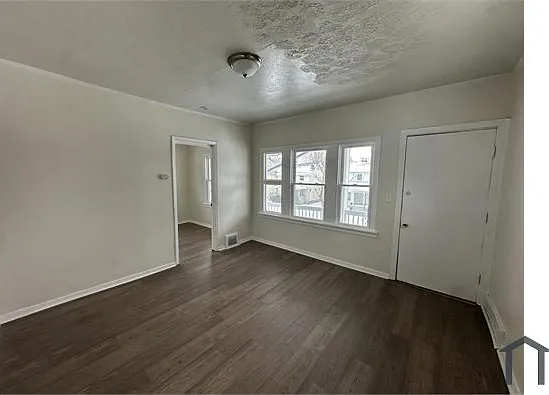 12403 Ferris Ave — Photo 8