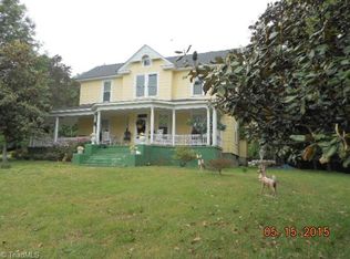 215 Chestnut St, Eden, NC 27288