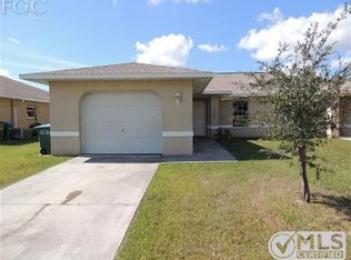 1328 Country Club Blvd, Cape Coral, FL 33990