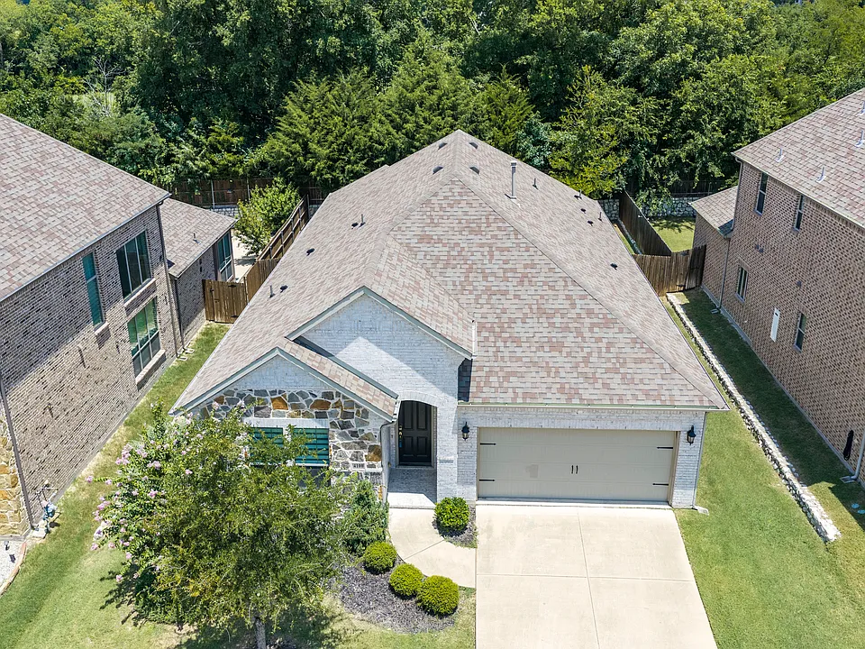 4100 Angelina Dr