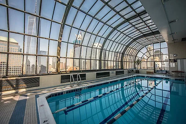 Rented by R New York | media 9