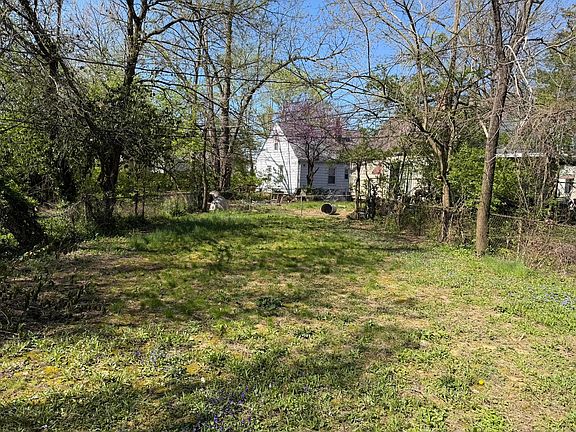 5th image of 2281 Delbert Rd