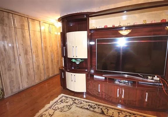 3rd image of 458 Neptune Ave APT 8R