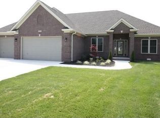 2779 E Buttercup Ct, Columbus, IN 47201