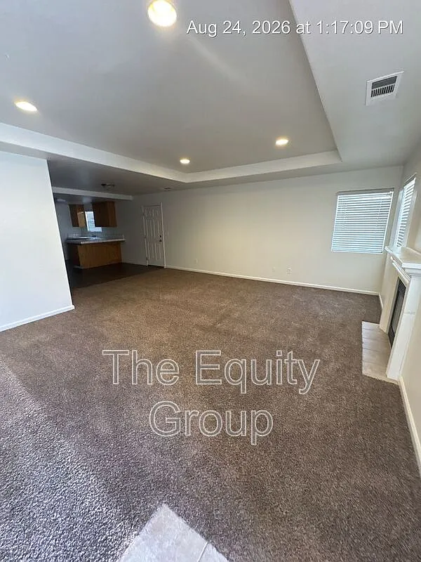 2 bed, 2.0 bath, 1300 sqft, $1,600 — Photo 2