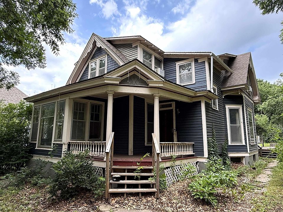 1st image of 618 Columbia St