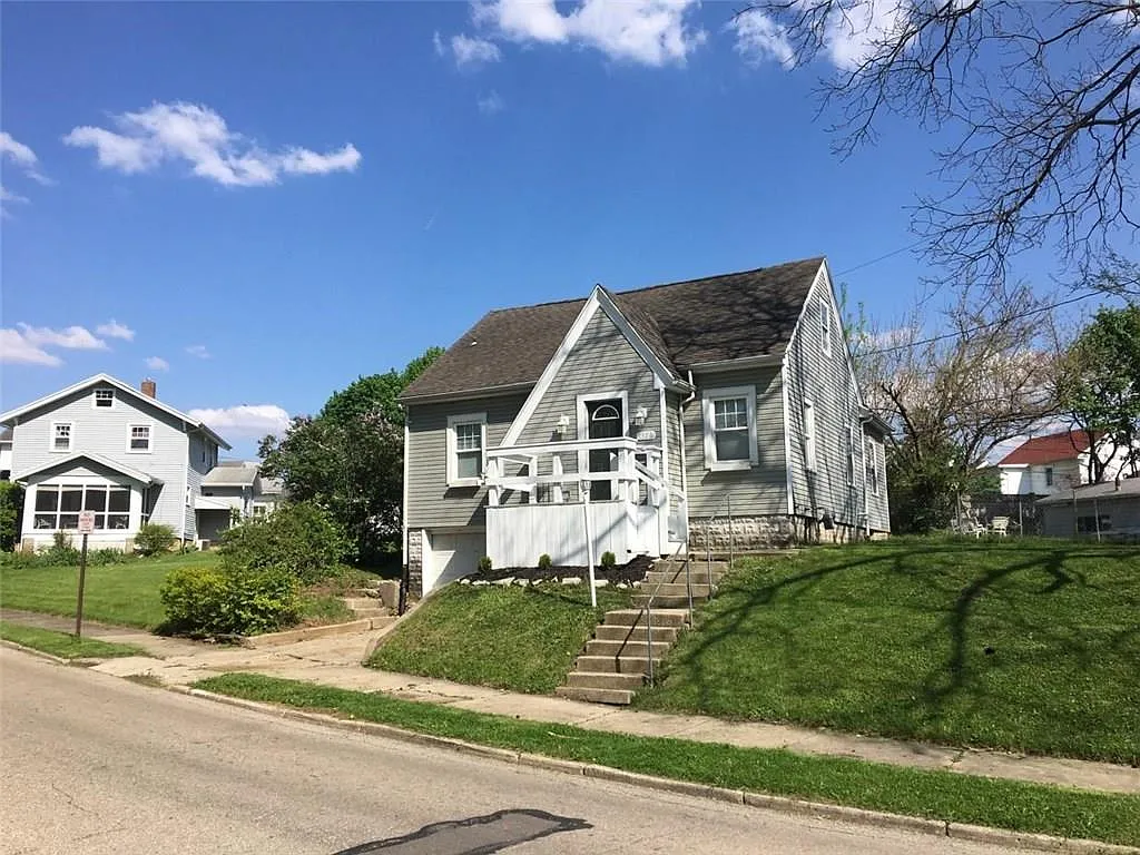 1326 Terrace Dr photo 1