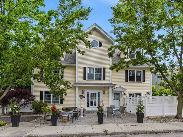 43 CORNWALL Street #B, Portsmouth, NH 03801