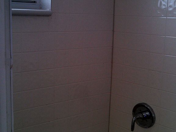 2nd image of 8 W Herrick Dr