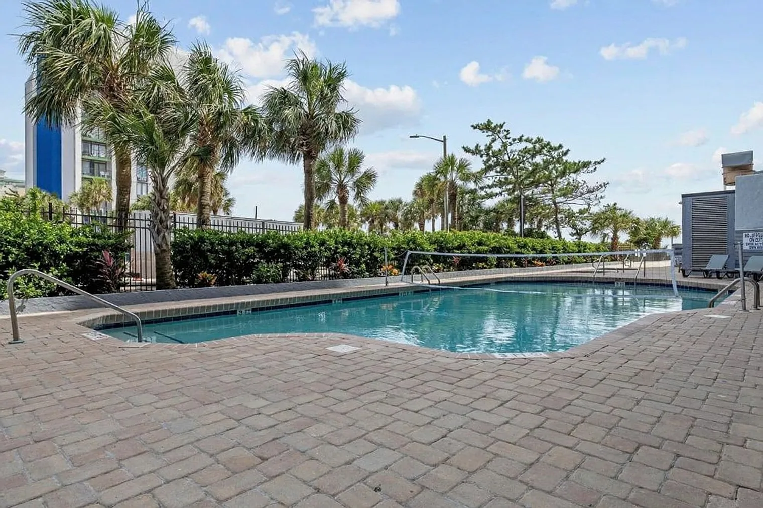 Studio, 1.0 bath, 527 sqft, $2,747 — Photo 2