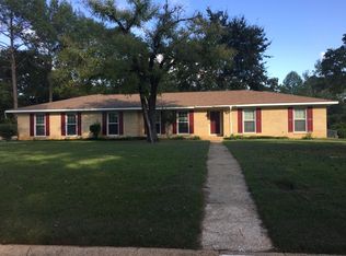 2004 Stonebridge Rd, Dothan, AL 36301