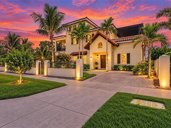 301 PONCE DE LEON AVENUE, VENICE, FL 34285