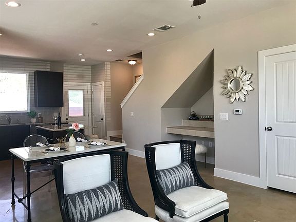 5th image of 301 S Hill St APT 6