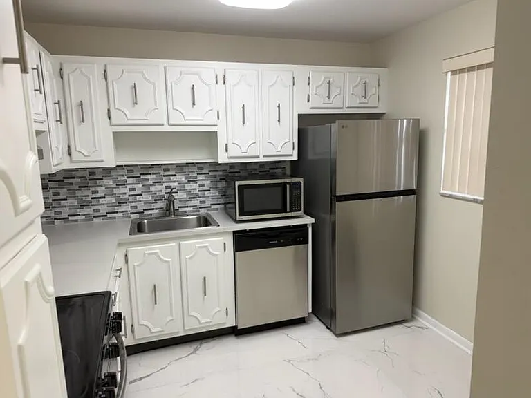 3000 Riverside Dr #201-1 — Photo 4