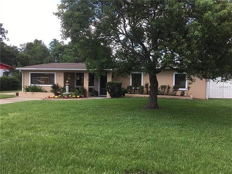 1st image of 115 W Buchanon Ave