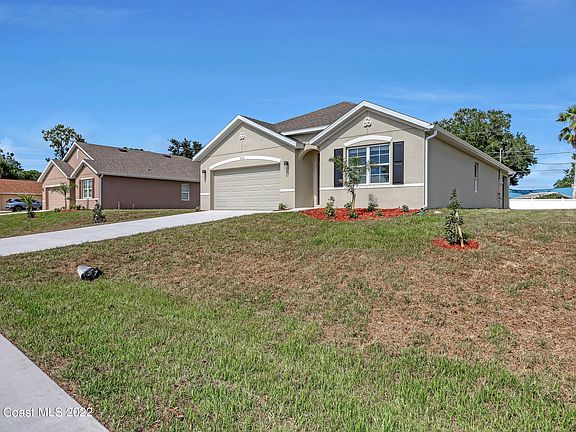 4th image of 1551 Eldron Blvd SE