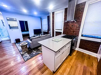 Rented by Voro New York