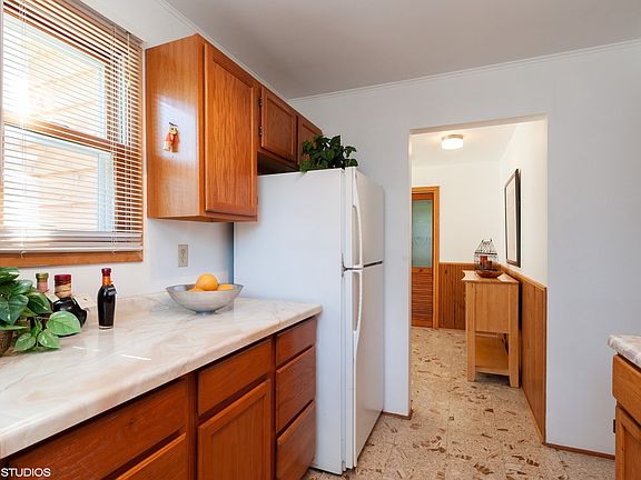 5th image of 42761 N Lake Dr