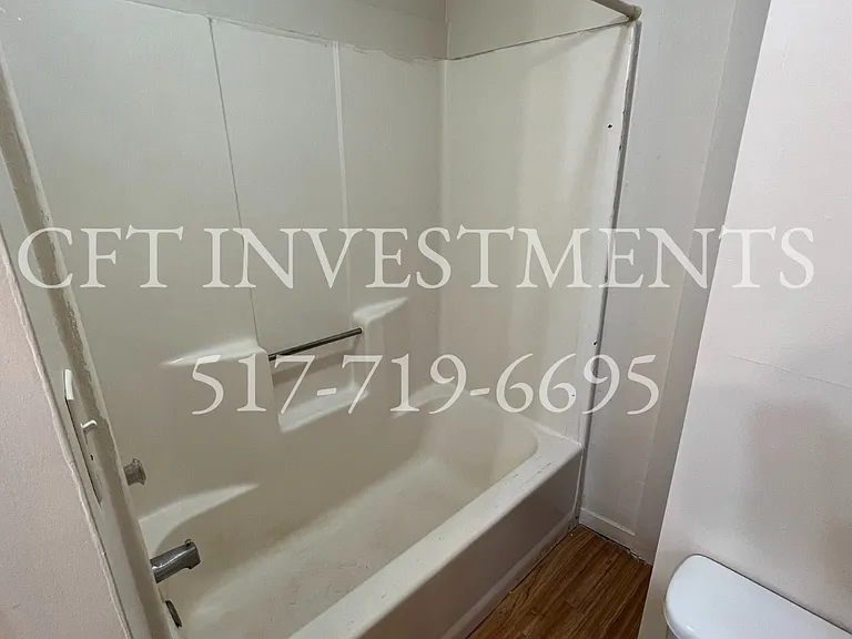 516 N Cochran Ave — Photo 10
