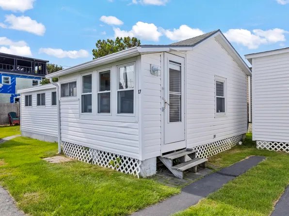 337 Long Sands Road #17, York, ME 03909