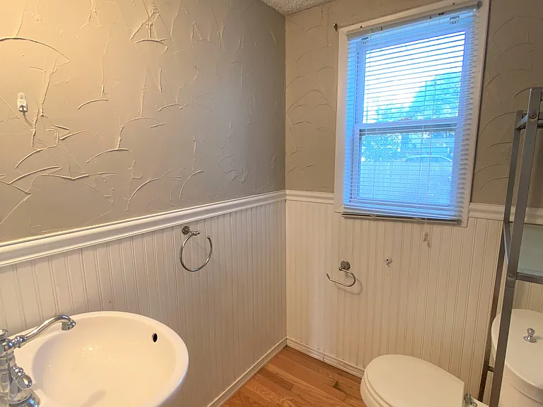 18 9th Ave NW — Photo 12
