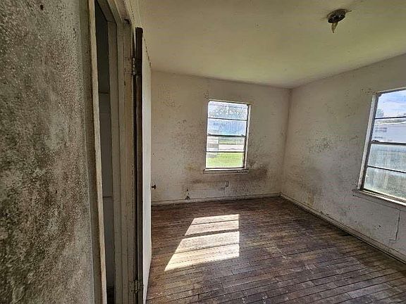 4th image of 8733 Ley Rd