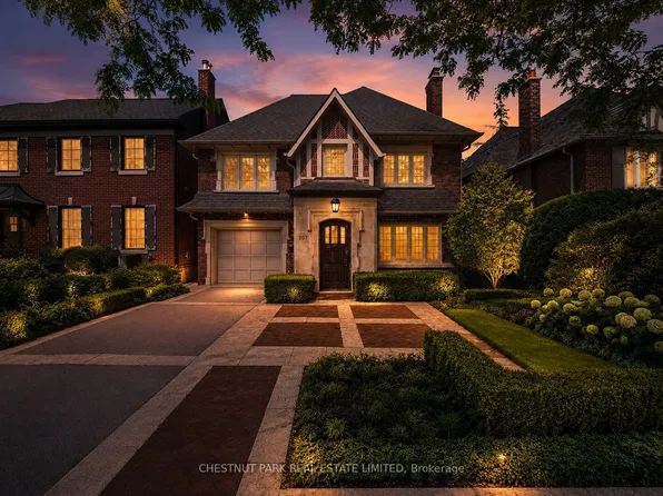 207 Forest Hill Rd, Toronto, ON M5P 2N3