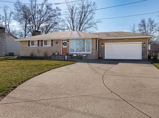 114 Field Grove Rd, East Peoria, IL 61611