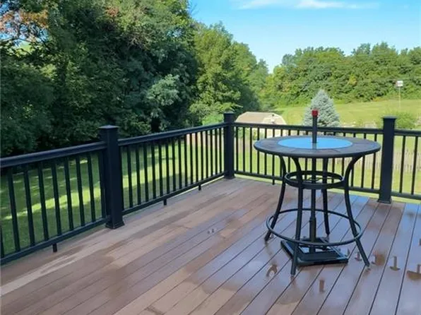 2205 Corbin Ct, Excelsior Springs, MO 64024