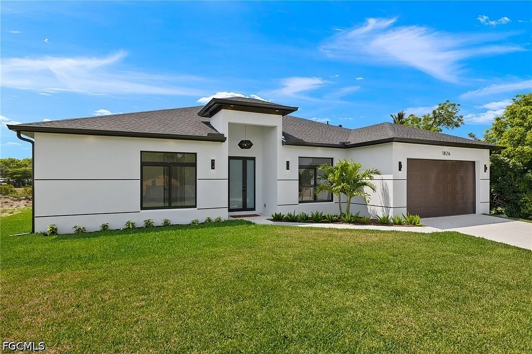 4 bed, 3.0 bath, 2030 sqft, $2,400 — Photo 2