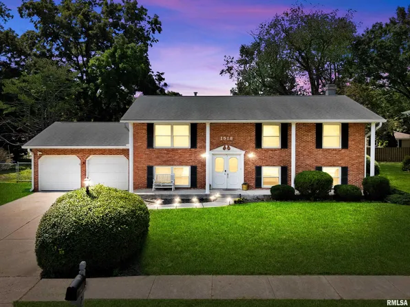 1518 W Grandridge Dr, Dunlap, IL 61525