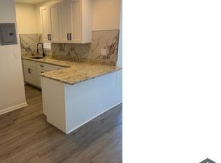 1121 NE 2nd St #205, Fort Lauderdale, FL 33301