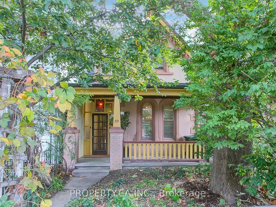 29 Lippincott St