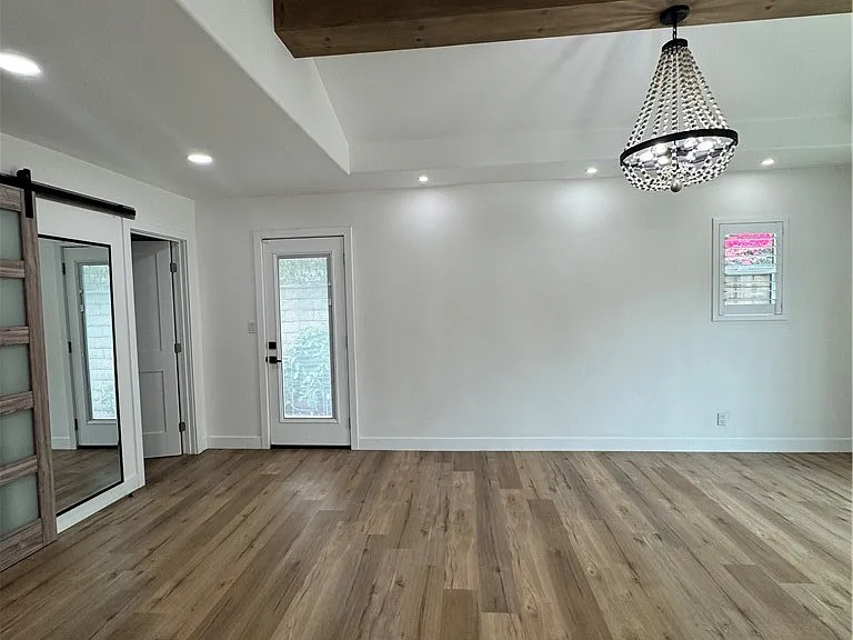 380 Mira Loma Pl — Photo 8