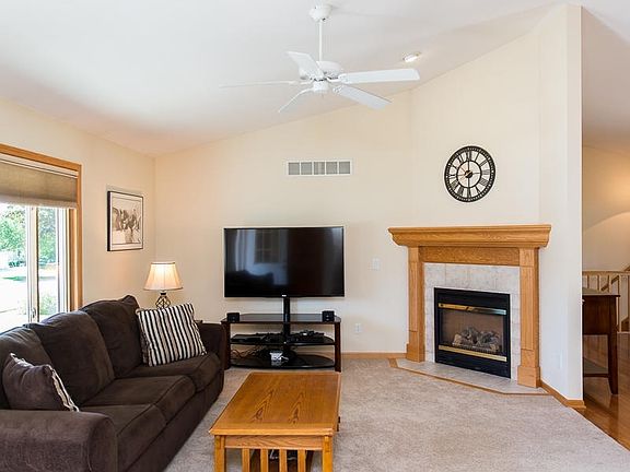 3rd image of 1406 Villa Park Ct