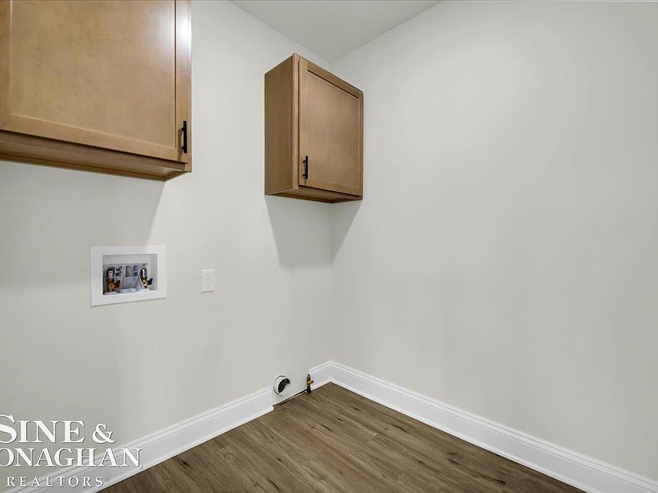 210 Oregon Ave, photo 18
