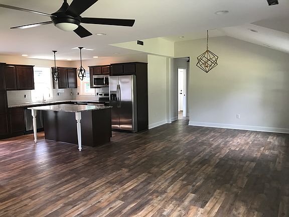 4th image of 9710 Nanticoke Cir